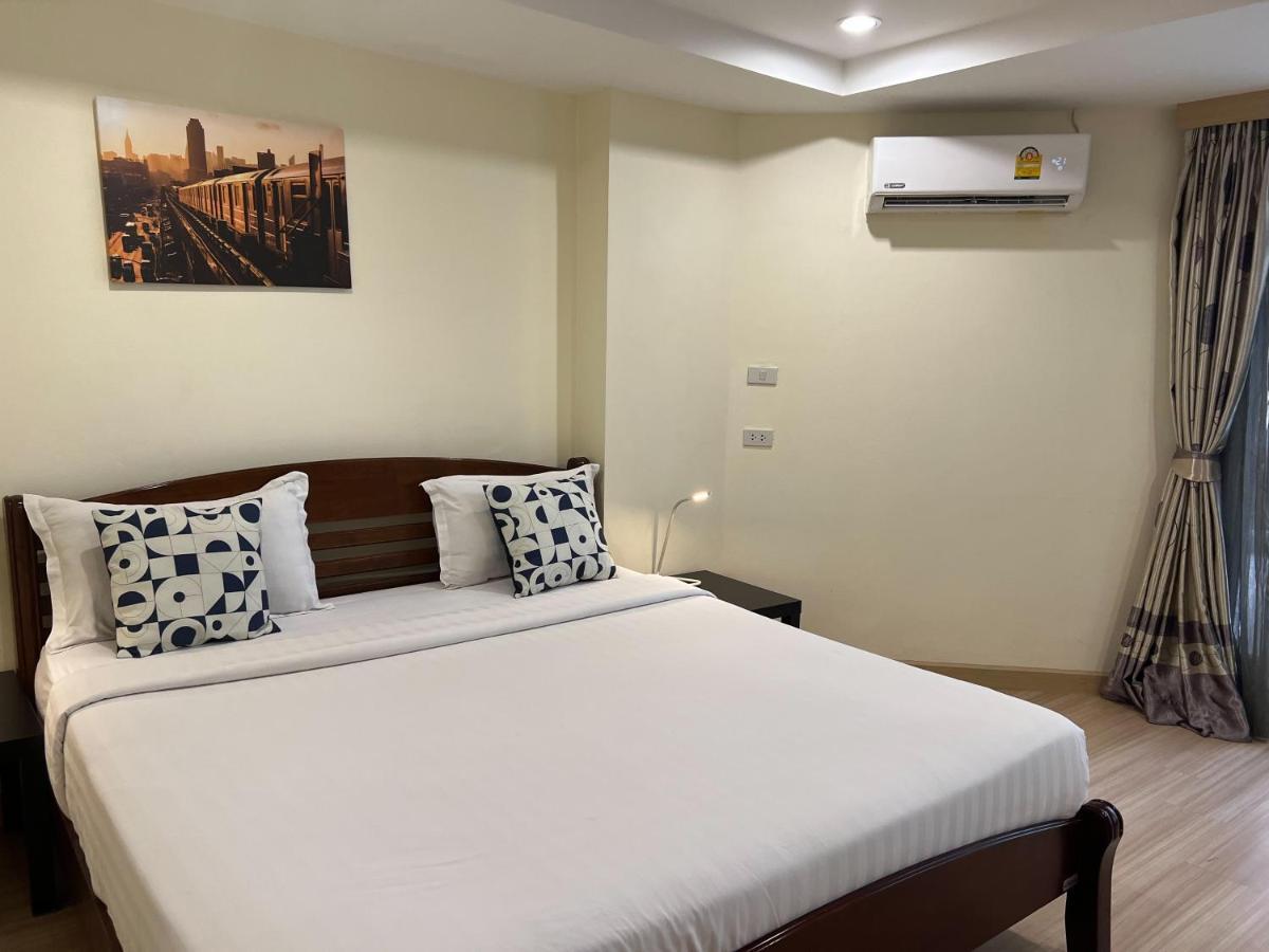V Check Inn Sukhumvit 22 Bangkok Exterior foto