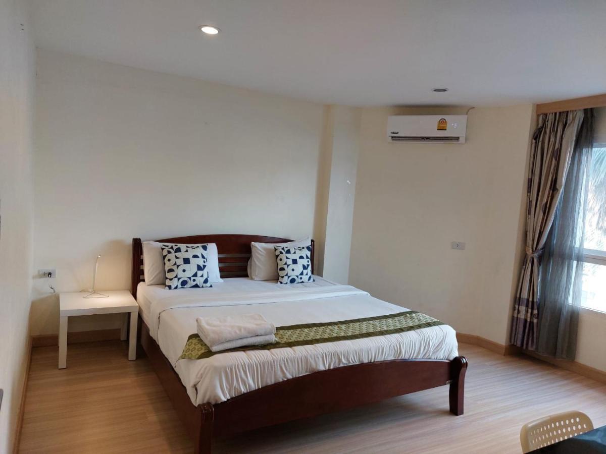 V Check Inn Sukhumvit 22 Bangkok Exterior foto